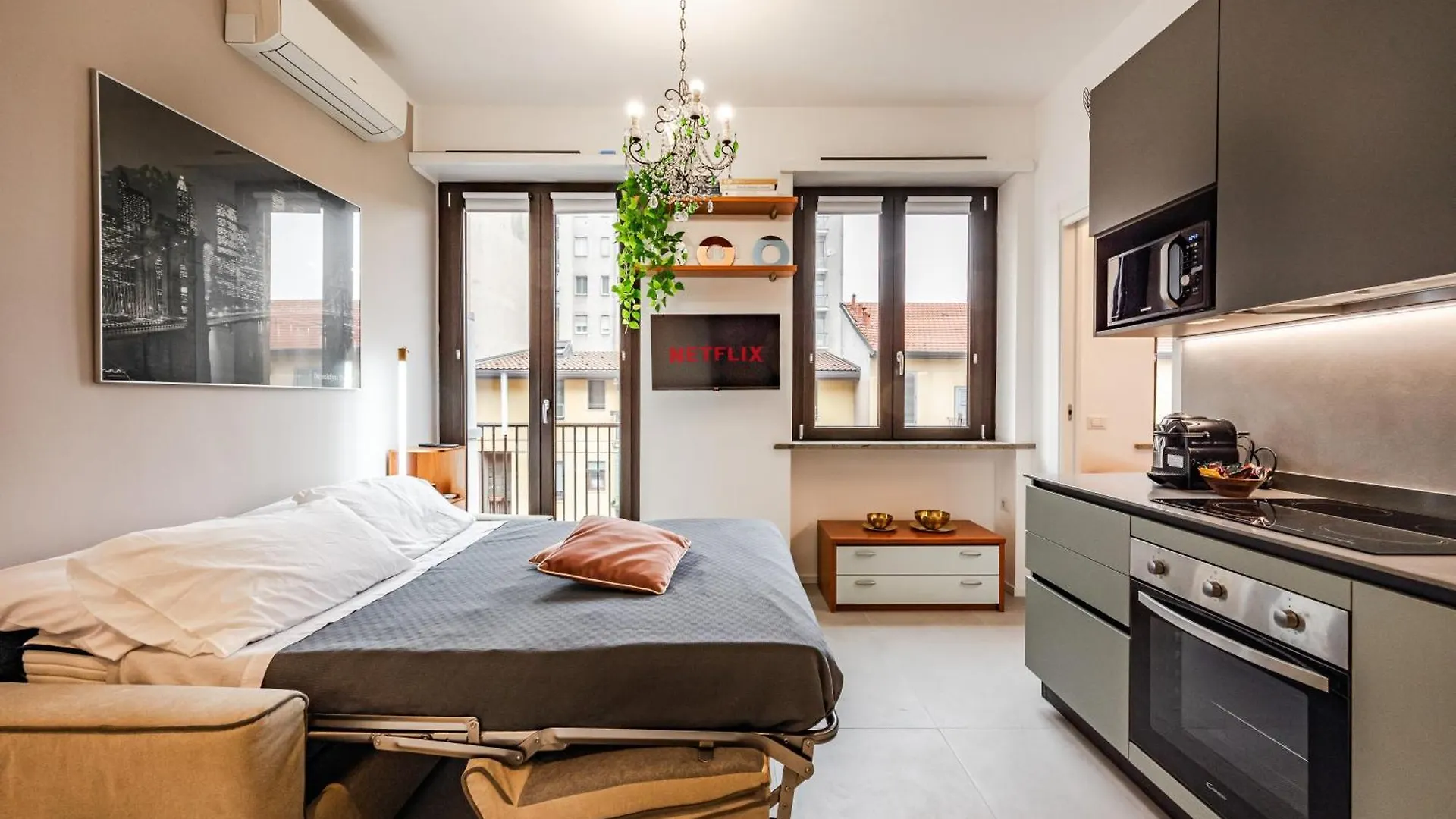 Charming Modern Apartment Near The Heart Of Milaan