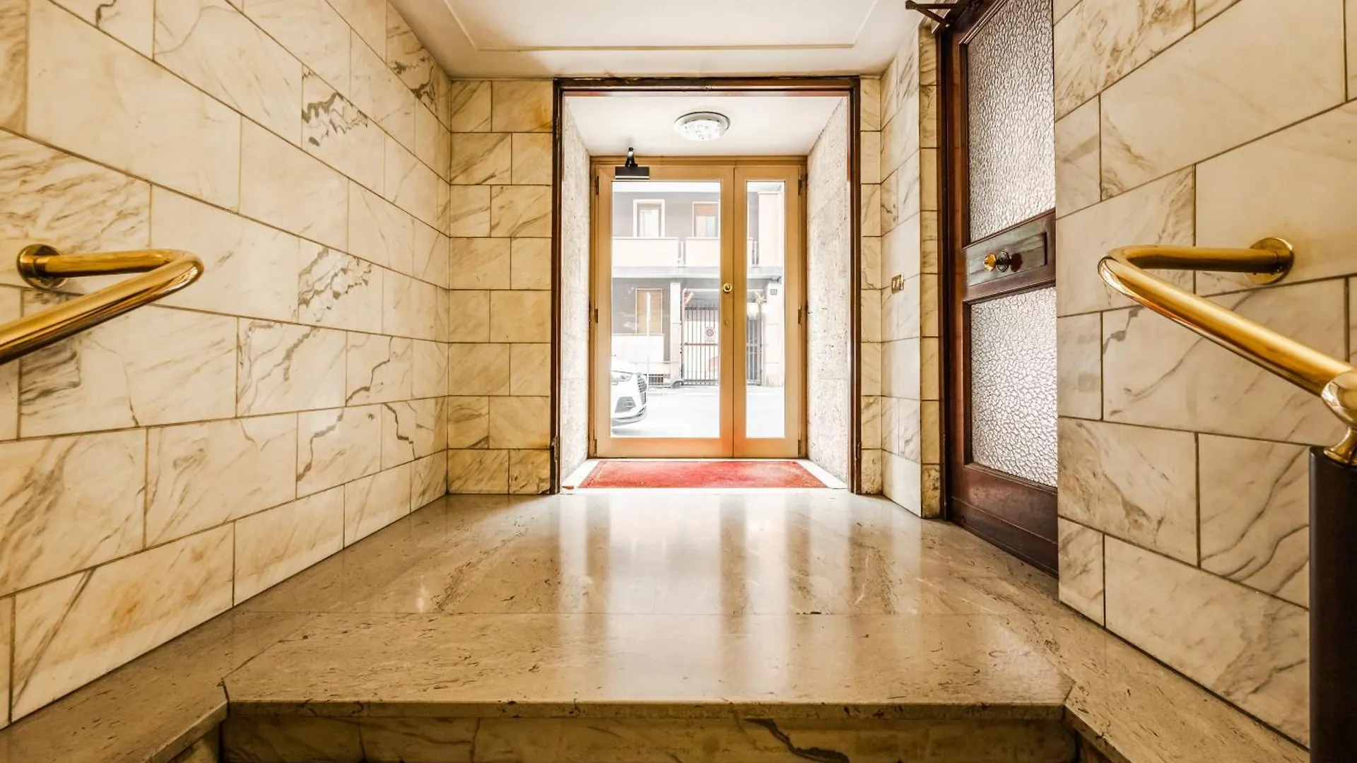 Charming Modern Apartment Near The Heart Of Milaan 0*,